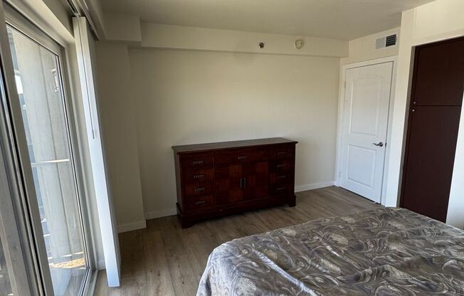 1 bed, 1 bath, $1,690, Unit # 414