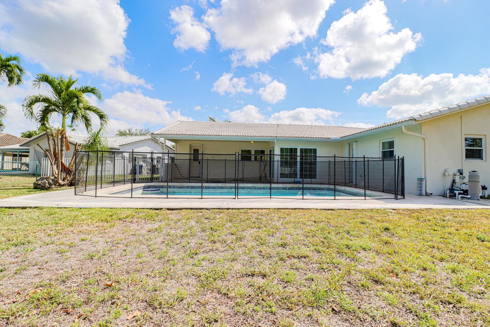 1329 NW 84TH DR CORAL SPRINGS, FL 33071