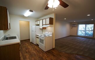 2 beds, 2 baths, 915 sqft, $1,650, Unit 332