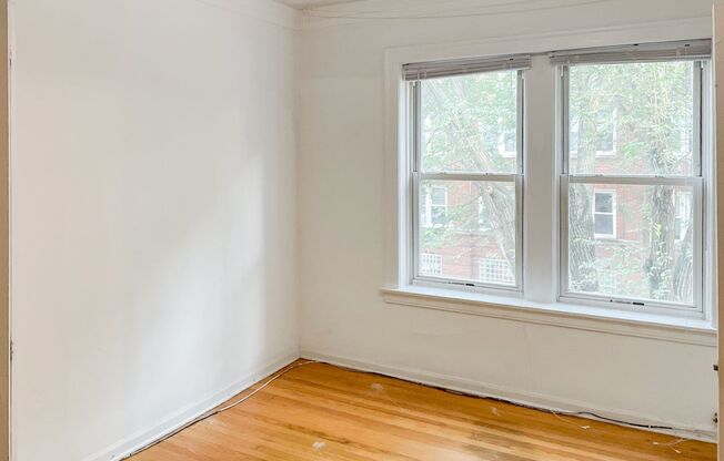 2 beds, 1 bath, 871 sqft, $1,795, Unit 1902-2