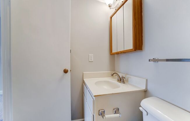 2 beds, 2.5 baths, 1,339 sqft, $1,175