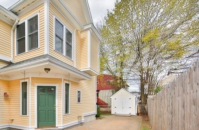 115 JACKSON ST