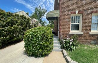 3029 1/2 NW 12th St.