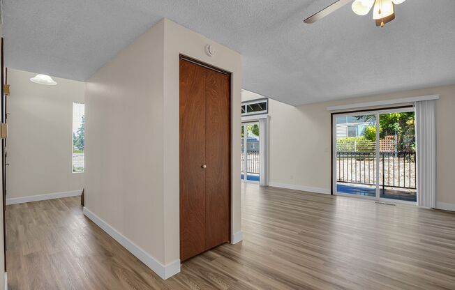 2 beds, 1.5 baths, 1,050 sqft, $2,049, Unit 214-784D