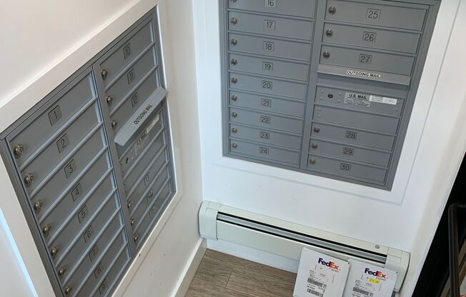 Studio, 1 bath, $1,550, Unit 16-18