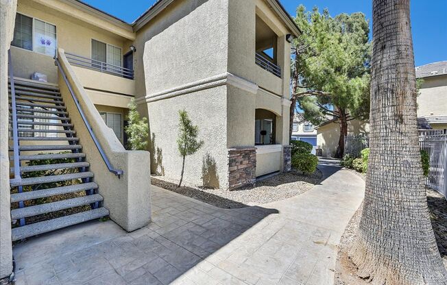 Beautiful 1 bedroom condo located in Summerlin North Gated Community