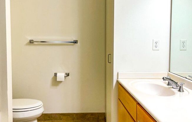 2 beds, 2 baths, $2,499, Unit 2105