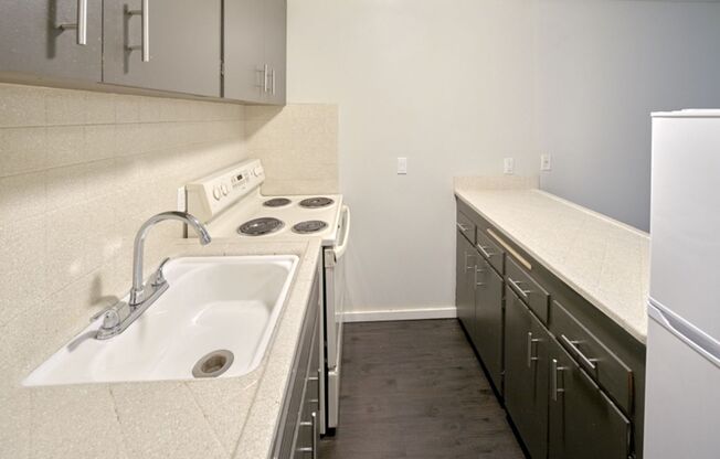 3430 Apartments