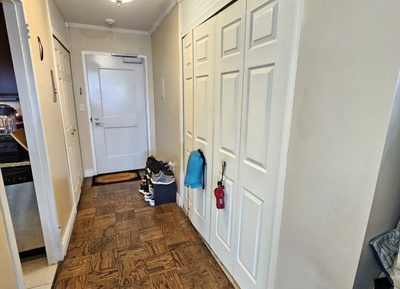 1 bed, 1 bath, 833 sqft, $3,150, Unit 5A