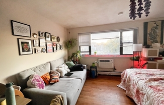 1027 COMMONWELATH AVE