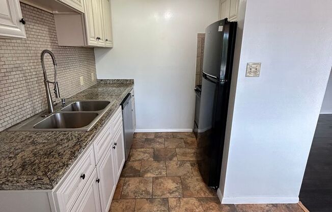 1 bed, 1 bath, 600 sqft, $1,250