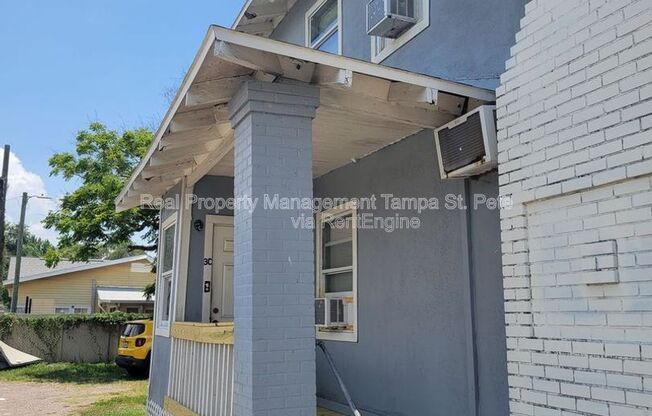 803 E LK AVE