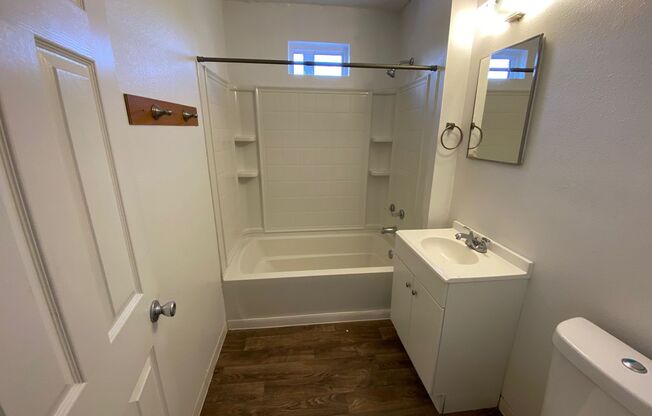 1 bed, 1 bath, 600 sqft, $875, Unit 723