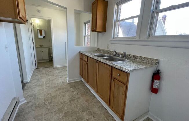 416 MAUMEE AVE