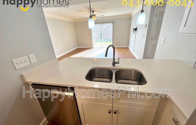 707 ANDREA LN