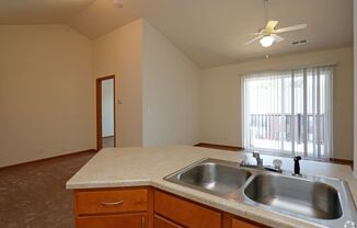 1 bed, 1 bath, 808 sqft, $1,150, Unit Apt 87