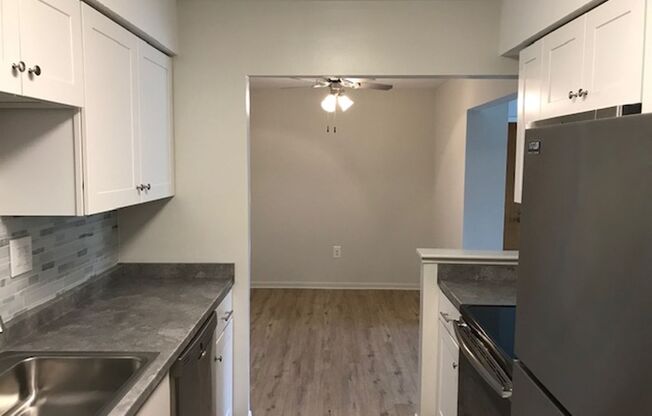 1 bed, 1 bath, 738 sqft, $1,213, Unit 6735