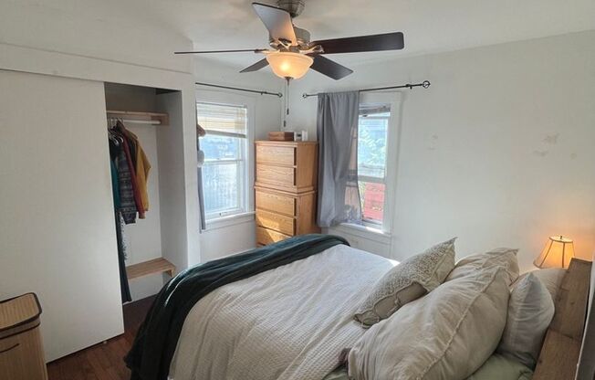 3 beds, 1 bath, $1,695