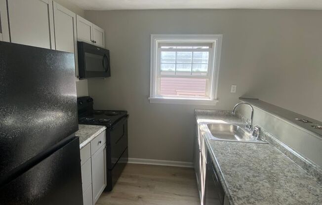 1 bed, 1 bath, 750 sqft, $950