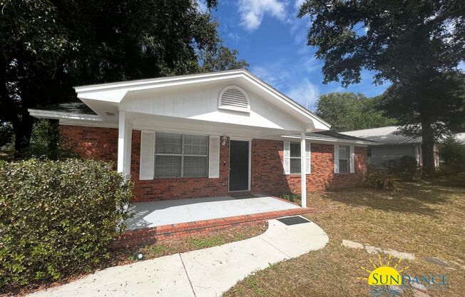 4 beds, 2 baths, $1,600