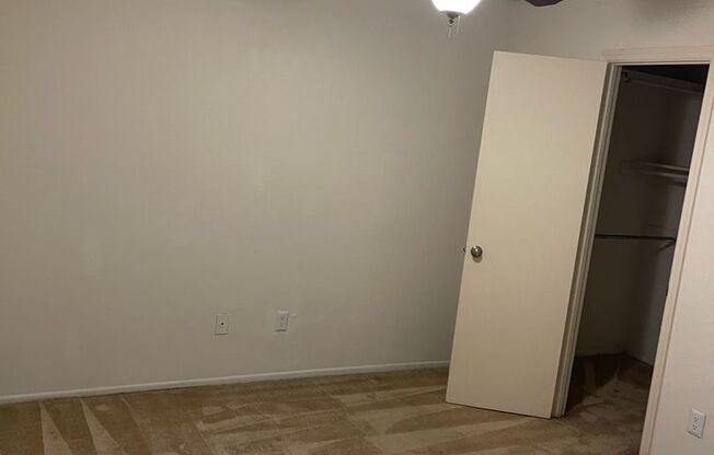 1 bed, 1 bath, 550 sqft, $860, Unit 1104