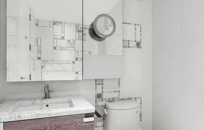 1 bed, 1 bath, 726 sqft, $5,300, Unit 36D