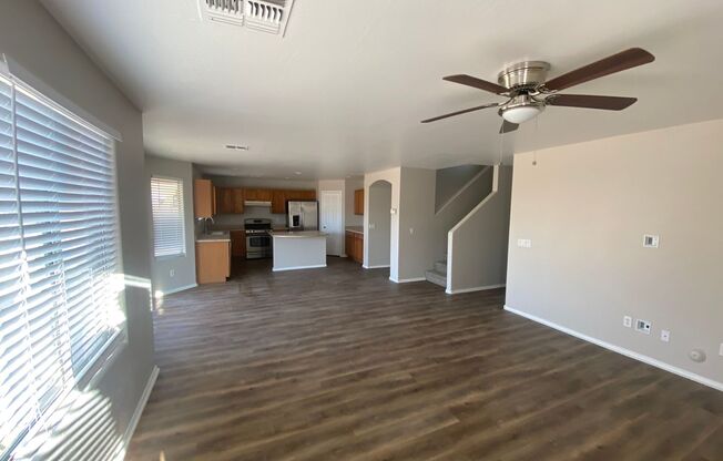 5 beds, 3 baths, $2,450, Unit 1580X