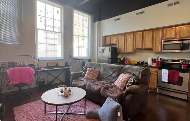 801 Walnut St