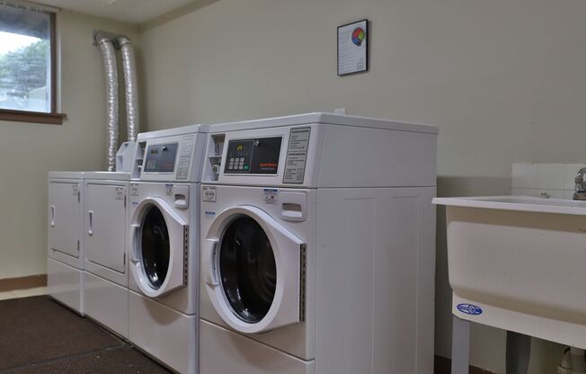 Hollybrook Apartments