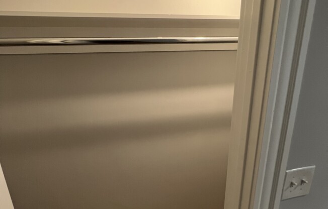 2 beds, 1 bath, $4,195, Unit 6