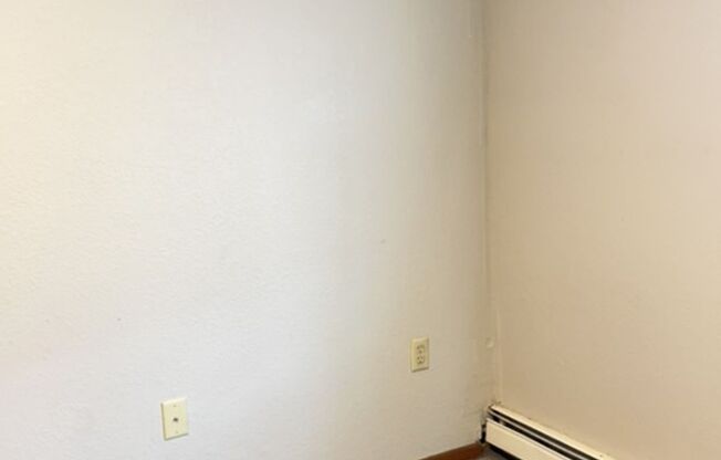 1 bed, 1 bath, 623 sqft, $497, Unit LV 104