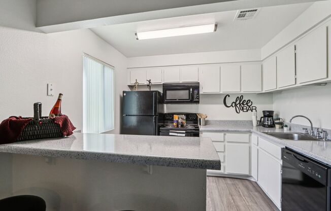 2 beds, 2 baths, 1,006 sqft, $1,550, Unit S2008