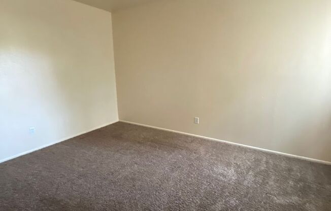 1 bed, 1 bath, 575 sqft, $944, Unit 152