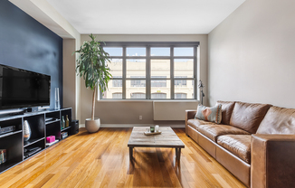 80 METROPOLITAN AVE