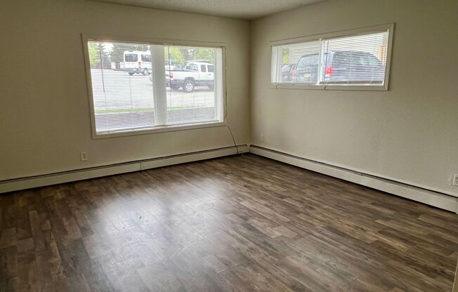 4006 Iowa Drive - JM60/APM40