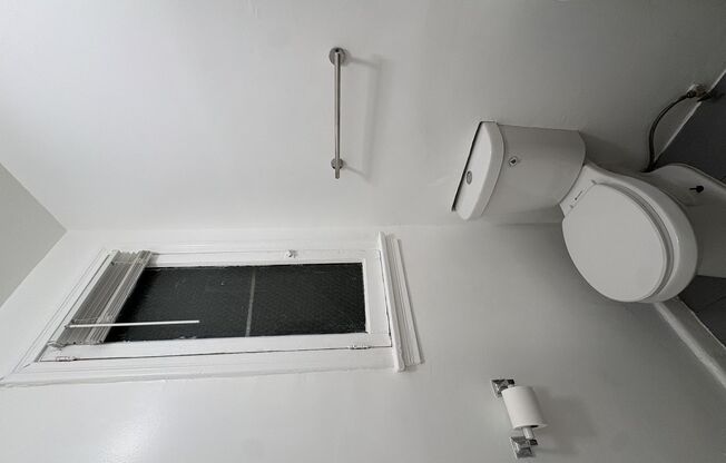 Studio, 1 bath, 400 sqft, $1,195, Unit Unit 103