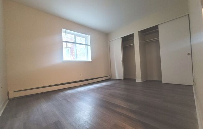 2 beds, 1 bath, $1,195, Unit 113