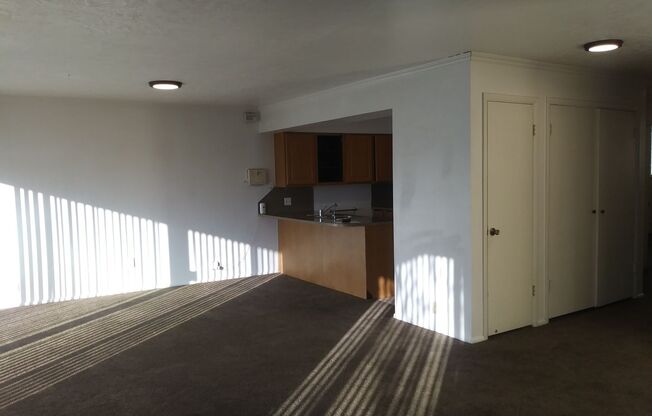 Large 3 bed 3 bath Condo in Provo