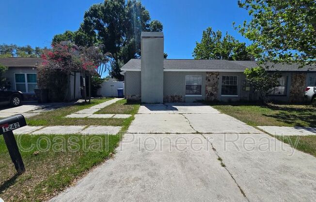 1242 COOLMONT DR