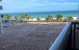 2 beds, 2 baths, $3,550, Unit # 423