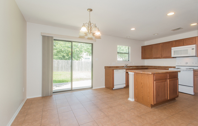 Close to Community Amenities!  Well maintained, one story home.