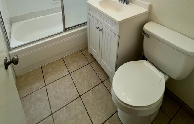 1 bed, 1 bath, 525 sqft, $1,975, Unit 15