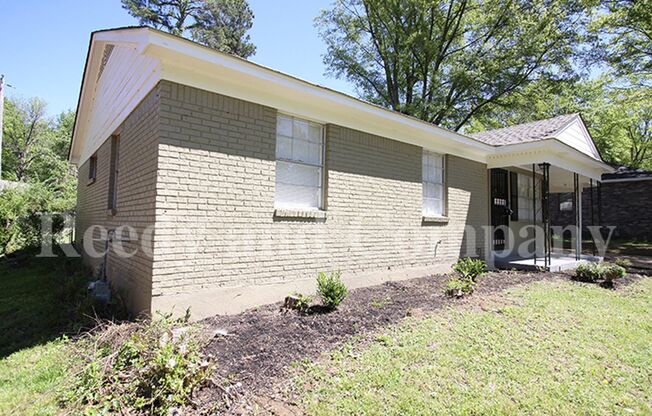 Welcome to 4338 Manor Haven Drive!