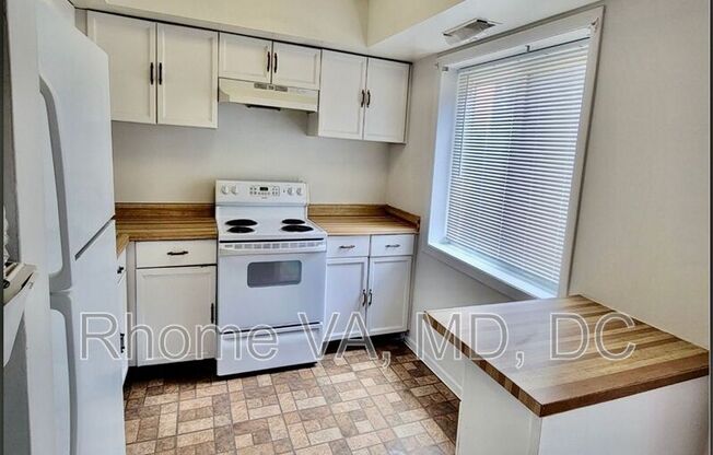 3220 S 28th Street #204