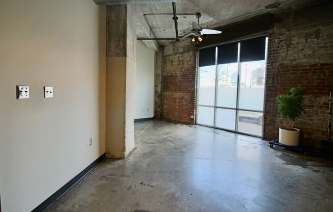 1 bed, 1 bath, 634 sqft, $1,395, Unit APT 1D