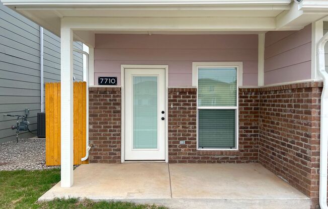 Location, Size, & Convenience!! BRAND NEW TOWNHOMES!