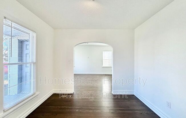 1224 SW 35 ST