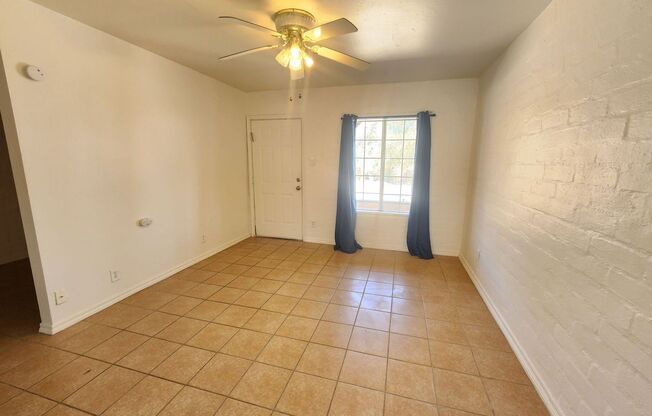 Elm Ave 7153
