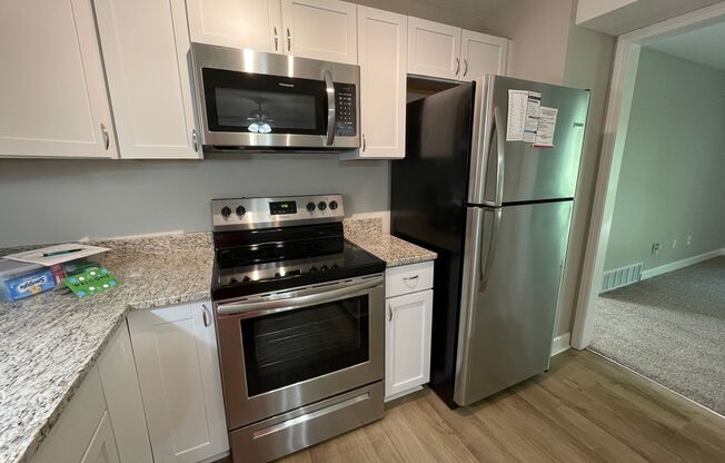 1 bed, 1 bath, 754 sqft, $1,225, Unit 8701-305