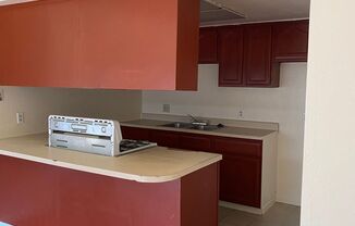 2 beds, 1 bath, 914 sqft, $1,675, Unit 4065